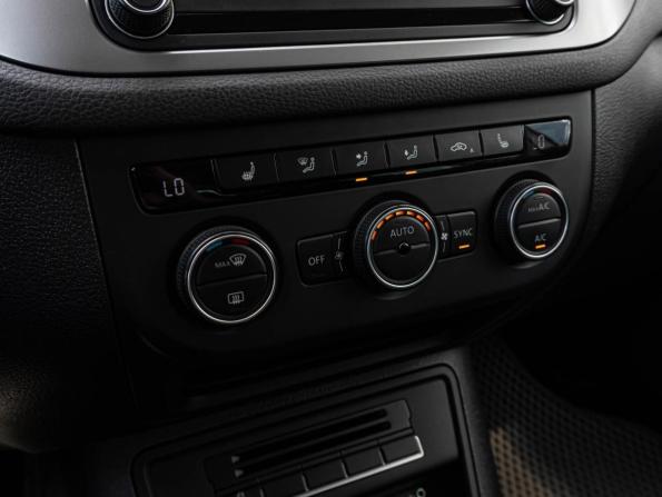 Volkswagen Tiguan I Рестайлинг с пробегом 2016 года, цена 1 950 000 рублей, 223284 км, внедорожник, Автокод Объявления
