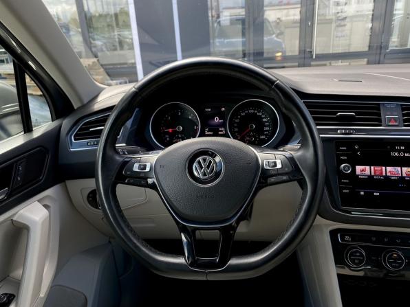 Volkswagen Tiguan II с пробегом 2018 года, цена 1 959 000 рублей, 200592 км, внедорожник, Автокод Объявления