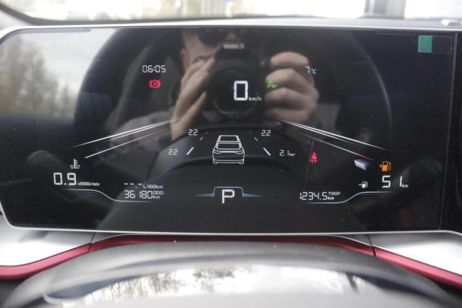 Geely Coolray I Рестайлинг с пробегом 2024 года, цена 2 170 000 рублей, 36179 км, внедорожник, Автокод Объявления