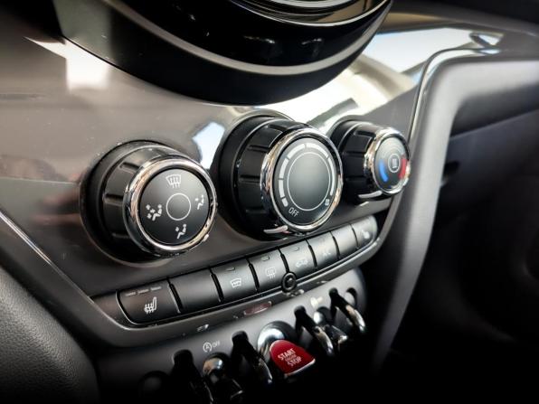 Mini Countryman II с пробегом 2017 года, цена 2 025 000 рублей, 59440 км, внедорожник, Автокод Объявления