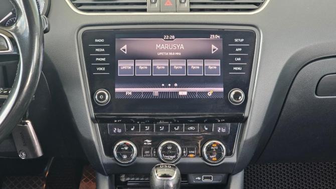 Skoda Octavia III (A7) Рестайлинг с пробегом 2020 года, цена 1 999 000 рублей, 165360 км, лифтбек, Автокод Объявления
