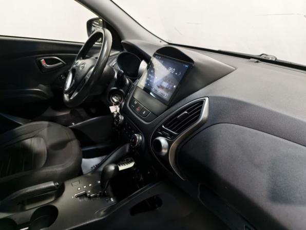 Hyundai ix35 I Рестайлинг с пробегом 2015 года, цена 1 308 000 рублей, 213014 км, внедорожник, Автокод Объявления