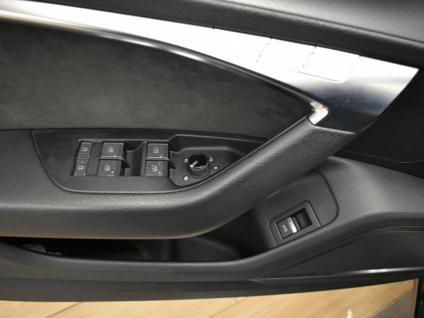 Audi A6 V (C8) с пробегом 2018 года, цена 4 200 000 рублей, 68976 км, седан, Автокод Объявления