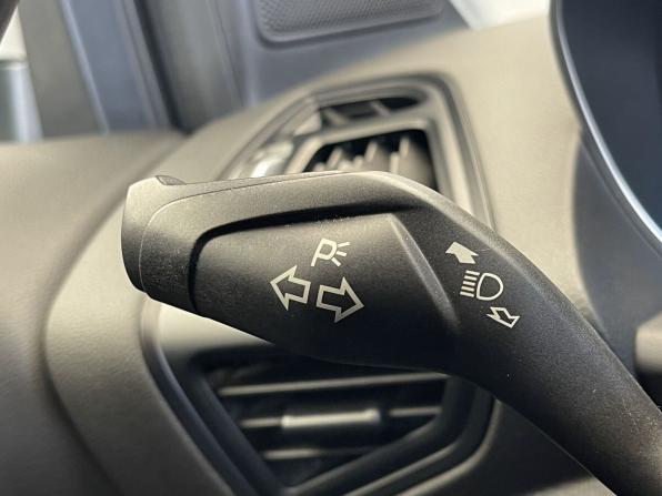 Ford Kuga II Рестайлинг с пробегом 2019 года, цена 1 597 000 рублей, 136459 км, внедорожник, Автокод Объявления