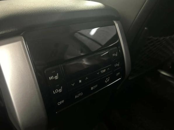 Toyota Land Cruiser Prado 150 Series Рестайлинг 3 с пробегом 2021 года, цена 7 680 000 рублей, 94001 км, внедорожник, Автокод Объявления