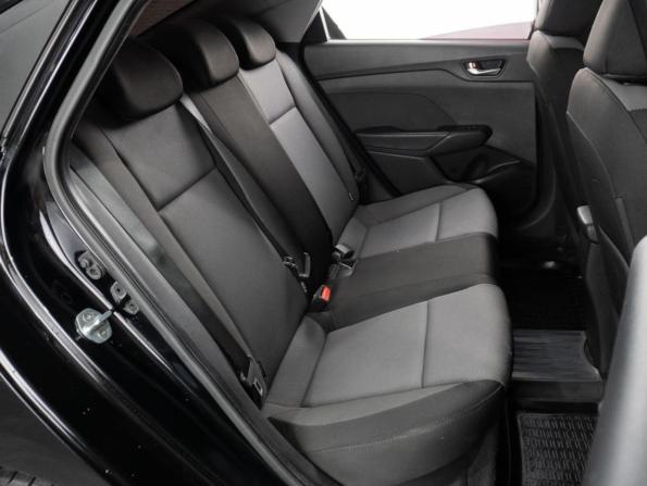 Hyundai Solaris II с пробегом 2018 года, цена 1 429 000 рублей, 69550 км, седан, Автокод Объявления