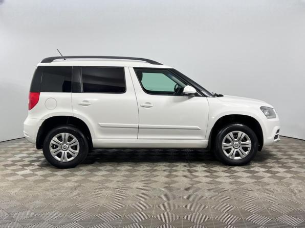 Skoda Yeti I Рестайлинг с пробегом 2014 года, цена 798 900 рублей, 318945 км, внедорожник, Автокод Объявления
