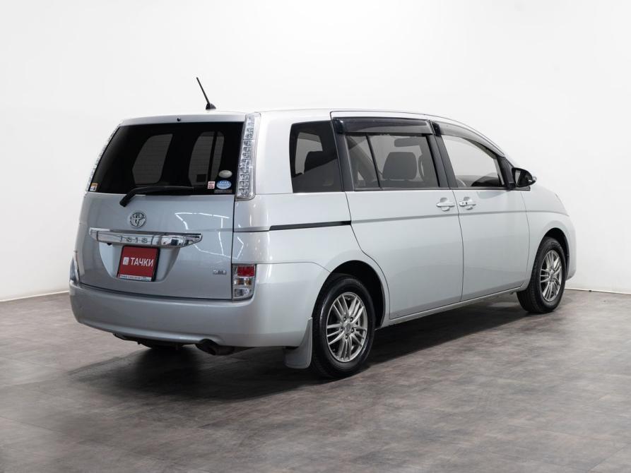 Toyota ISis I Рестайлинг Чита  - изображение 3