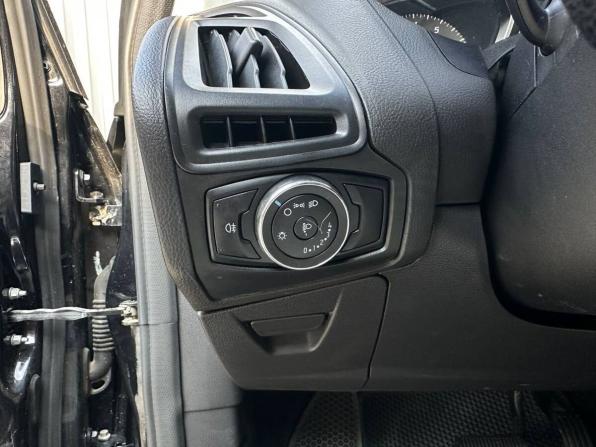 Ford Focus III с пробегом 2012 года, цена 599 000 рублей, 151000 км, хэтчбек, Автокод Объявления