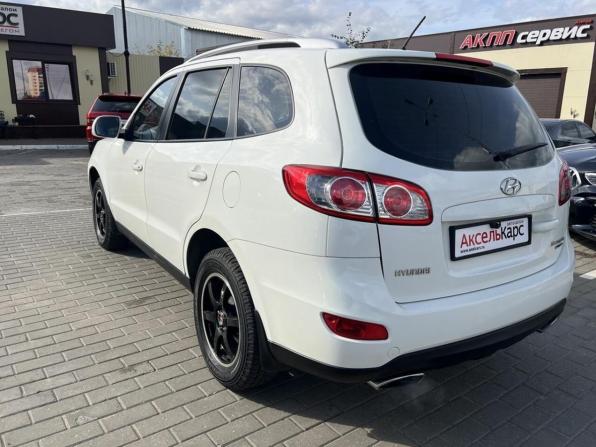 Hyundai Santa Fe II Рестайлинг с пробегом 2010 года, цена 1 100 000 рублей, 335410 км, внедорожник, Автокод Объявления