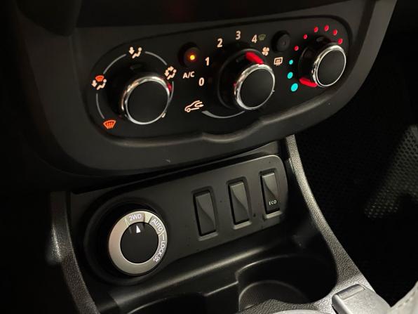 Renault Duster I Рестайлинг с пробегом 2016 года, цена 1 240 000 рублей, 114689 км, внедорожник, Автокод Объявления