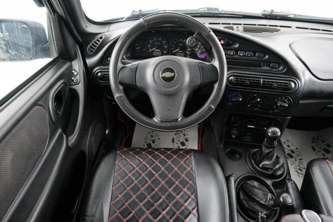 Chevrolet Niva I Рестайлинг с пробегом 2017 года, цена 819 000 рублей, 119402 км, внедорожник, Автокод Объявления