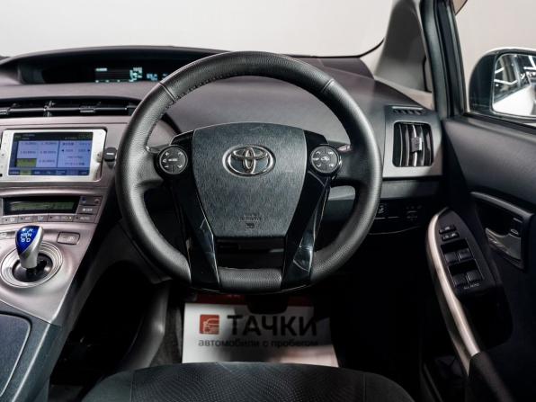 Toyota Prius III Рестайлинг (XW30) с пробегом 2014 года, цена 1 180 000 рублей, 189000 км, лифтбек, Автокод Объявления