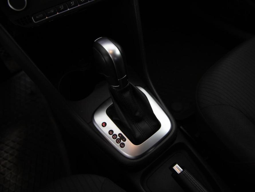 Volkswagen Polo V Рестайлинг Санкт-Петербург  - изображение 14