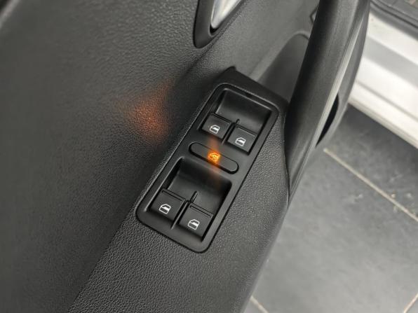 Volkswagen Polo V Рестайлинг с пробегом 2019 года, цена 1 485 000 рублей, 60405 км, седан, Автокод Объявления