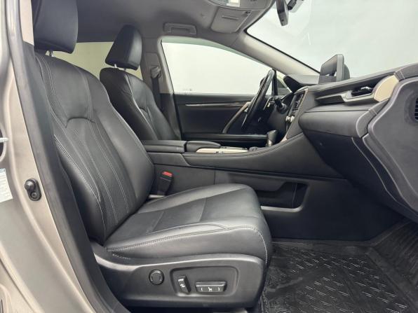 Lexus RX IV Рестайлинг с пробегом 2020 года, цена 5 460 000 рублей, 35000 км, внедорожник, Автокод Объявления