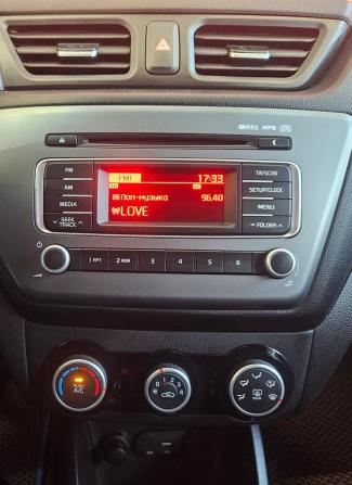 Kia Rio III Рестайлинг с пробегом 2015 года, цена 1 149 000 рублей, 83400 км, седан, Автокод Объявления