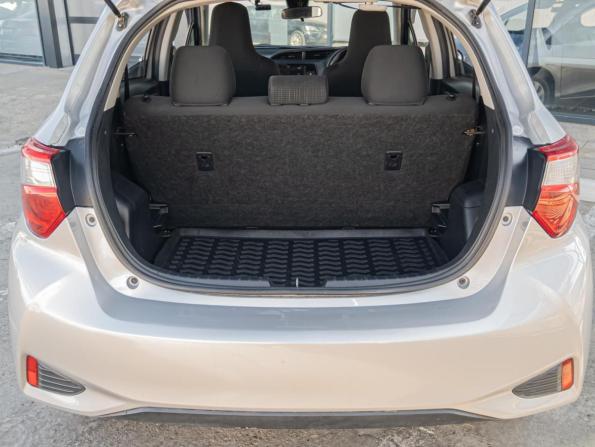 Toyota Vitz III (XP130) Рестайлинг 2 с пробегом 2019 года, цена 1 019 000 рублей, 106887 км, хэтчбек, Автокод Объявления