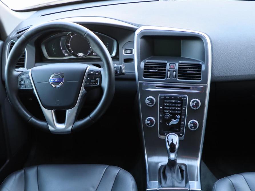 Volvo XC60 I Рестайлинг Санкт-Петербург  - изображение 11