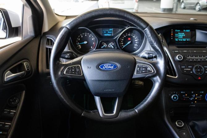 Ford Focus III Рестайлинг с пробегом 2015 года, цена 1 099 000 рублей, 146714 км, хэтчбек, Автокод Объявления