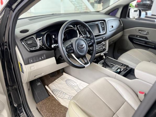 Kia Carnival III с пробегом 2017 года, цена 2 245 000 рублей, 188880 км, минивэн, Автокод Объявления