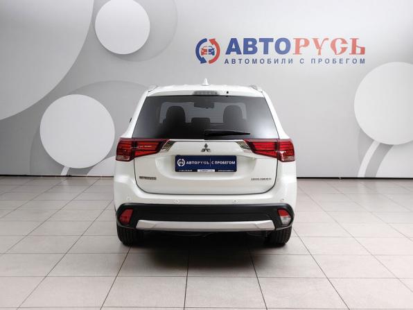 Mitsubishi Outlander III Рестайлинг 2 с пробегом 2018 года, цена 2 049 000 рублей, 131000 км, внедорожник, Автокод Объявления