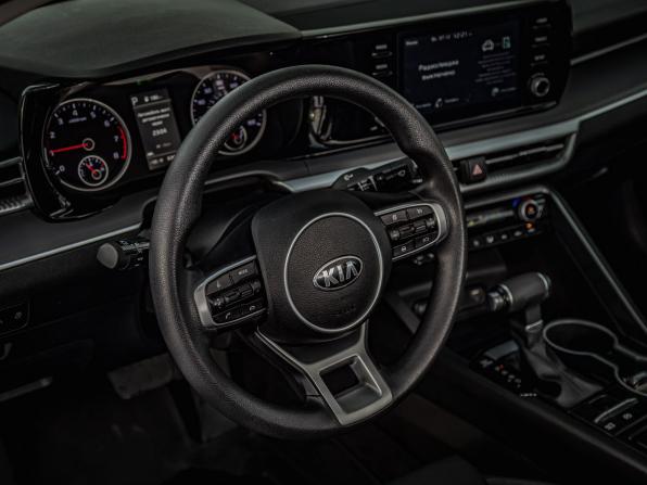 Kia K5 III с пробегом 2021 года, цена 2 499 000 рублей, 63389 км, седан, Автокод Объявления