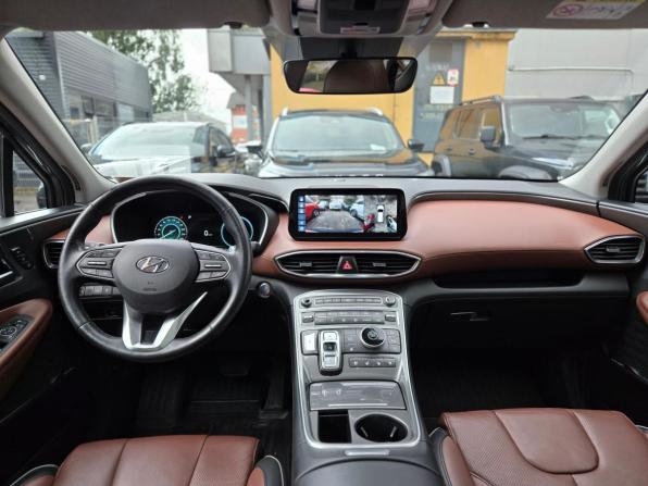 Hyundai Santa Fe IV Рестайлинг с пробегом 2023 года, цена 3 299 900 рублей, 152000 км, внедорожник, Автокод Объявления