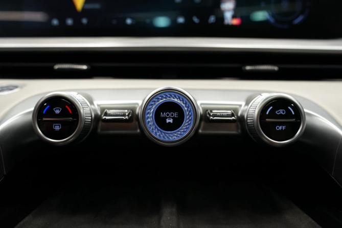 Exeed RX с пробегом 2023 года, цена 3 290 000 рублей, 64000 км, внедорожник, Автокод Объявления