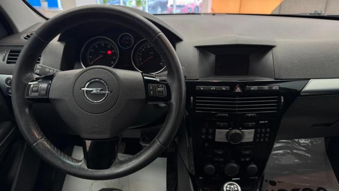 Opel Astra H Рестайлинг с пробегом 2011 года, цена 485 000 рублей, 270677 км, седан, Автокод Объявления