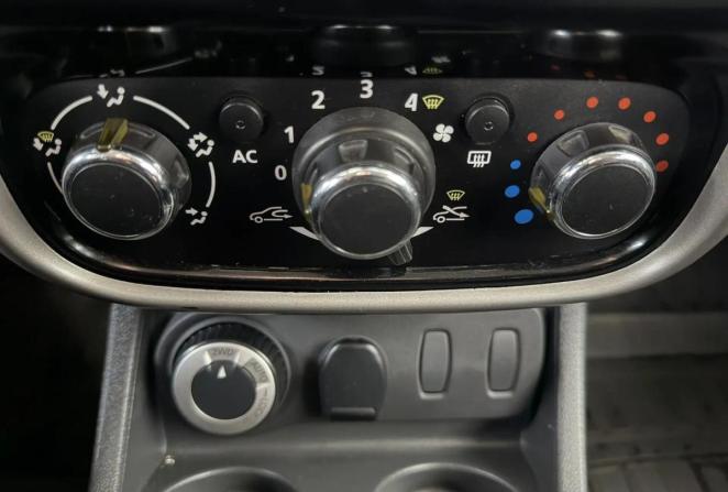 Renault Duster I с пробегом 2014 года, цена 960 000 рублей, 129172 км, внедорожник, Автокод Объявления