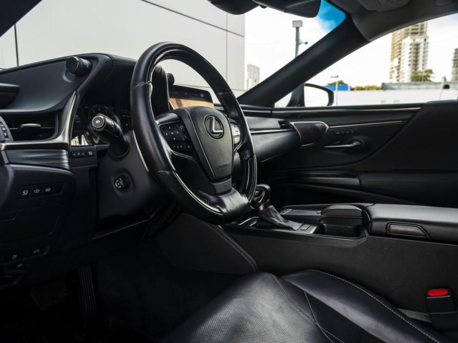 Lexus ES VII Москва  - изображение 12