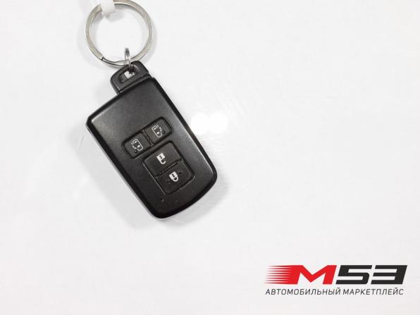Toyota Voxy III (R80) с пробегом 2014 года, цена 1 649 999 рублей, 184047 км, минивэн, Автокод Объявления