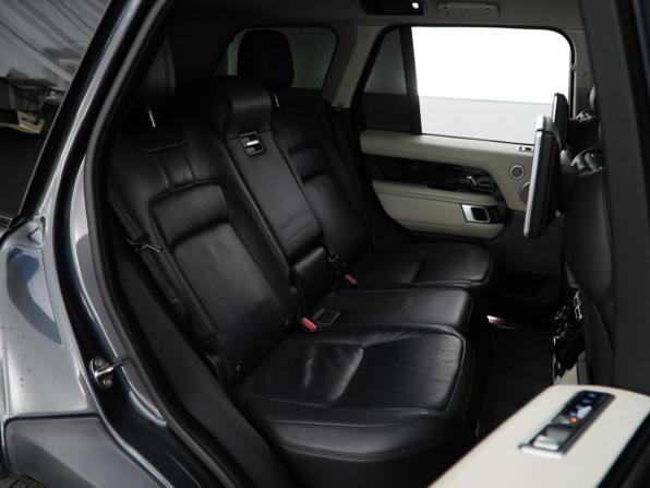 Land Rover Range Rover IV Рестайлинг с пробегом 2019 года, цена 8 190 077 рублей, 58898 км, внедорожник, Автокод Объявления