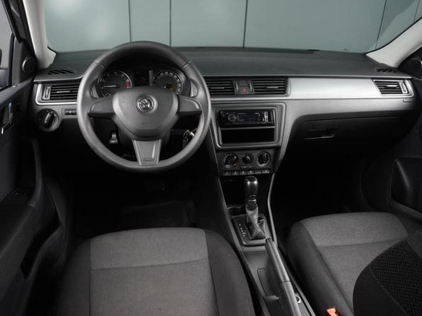 Skoda Rapid I с пробегом 2017 года, цена 1 169 000 рублей, 94258 км, лифтбек, Автокод Объявления