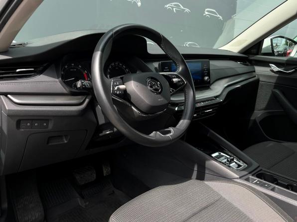 Skoda Octavia IV (A8) с пробегом 2021 года, цена 2 010 200 рублей, 105763 км, лифтбек, Автокод Объявления