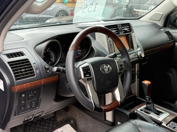 Toyota Land Cruiser Prado 150 Series с пробегом 2009 года, цена 2 399 000 рублей, 328000 км, внедорожник, Автокод Объявления