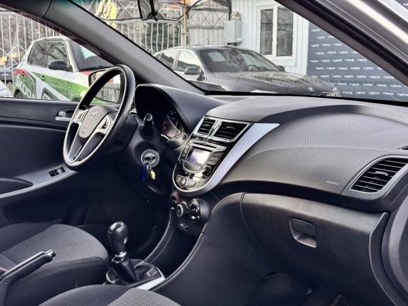 Hyundai Solaris I с пробегом 2013 года, цена 759 000 рублей, 186767 км, седан, Автокод Объявления