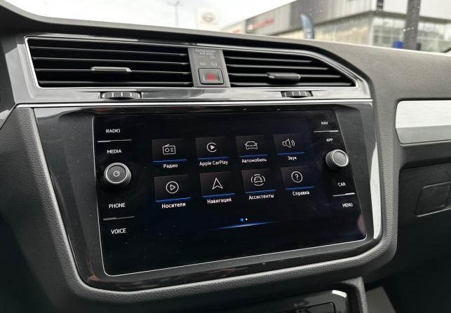 Volkswagen Tiguan II Рестайлинг с пробегом 2021 года, цена 3 120 000 рублей, 99525 км, внедорожник, Автокод Объявления