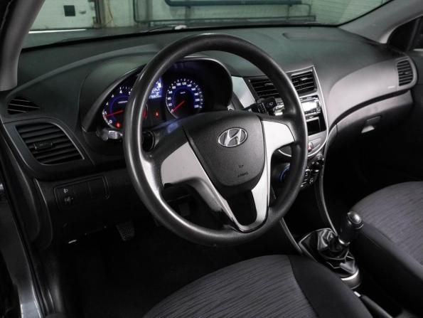 Hyundai Solaris I Рестайлинг с пробегом 2015 года, цена 779 000 рублей, 176817 км, седан, Автокод Объявления