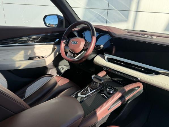 Geely Monjaro I с пробегом 2023 года, цена 2 775 000 рублей, 117847 км, внедорожник, Автокод Объявления