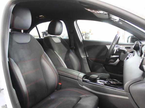 Mercedes-Benz A-Класс IV (W177) с пробегом 2021 года, цена 2 420 000 рублей, 131701 км, седан, Автокод Объявления