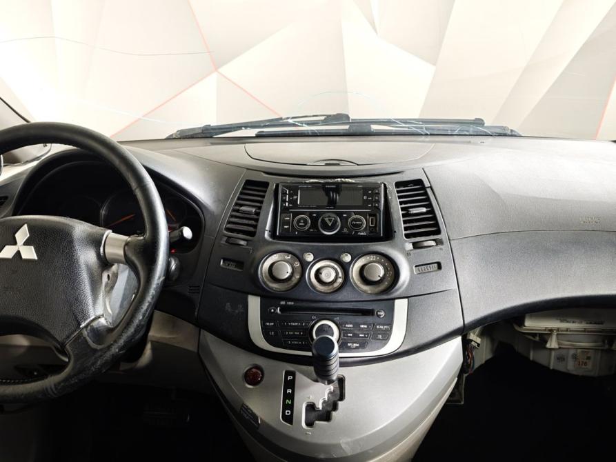Mitsubishi Grandis I Москва  - изображение 12