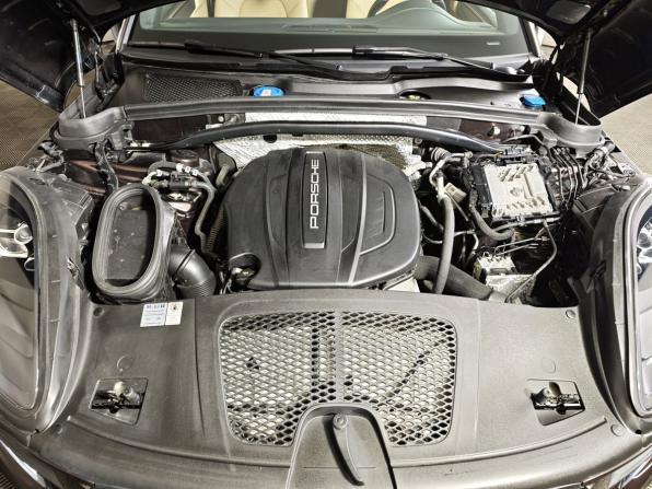 Porsche Macan I Рестайлинг с пробегом 2019 года, цена 4 850 000 рублей, 33728 км, внедорожник, Автокод Объявления
