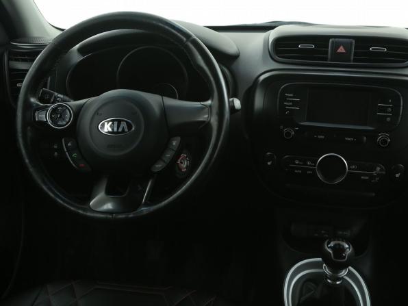Kia Soul II Рестайлинг с пробегом 2017 года, цена 1 250 000 рублей, 133000 км, хэтчбек, Автокод Объявления
