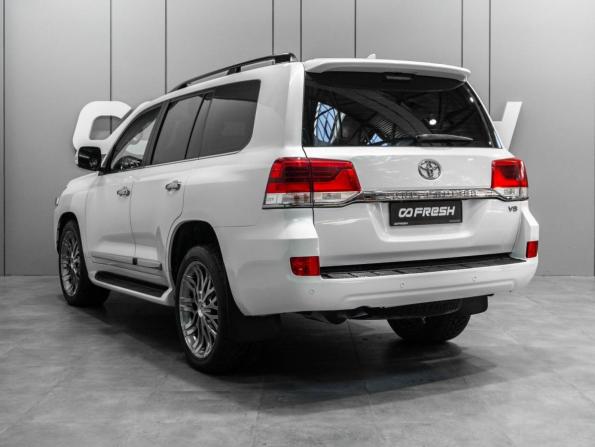 Toyota Land Cruiser 200 Series Рестайлинг 2 с пробегом 2018 года, цена 6 839 000 рублей, 176053 км, внедорожник, Автокод Объявления