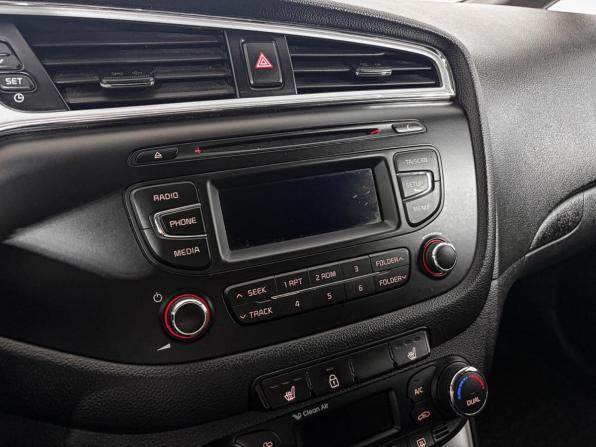 Kia Ceed II Рестайлинг с пробегом 2016 года, цена 1 066 400 рублей, 183973 км, хэтчбек, Автокод Объявления