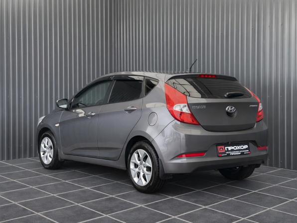 Hyundai Solaris I Рестайлинг с пробегом 2014 года, цена 837 000 рублей, 125881 км, хэтчбек, Автокод Объявления