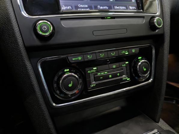 Skoda Superb II Рестайлинг с пробегом 2014 года, цена 1 400 000 рублей, 165371 км, лифтбек, Автокод Объявления