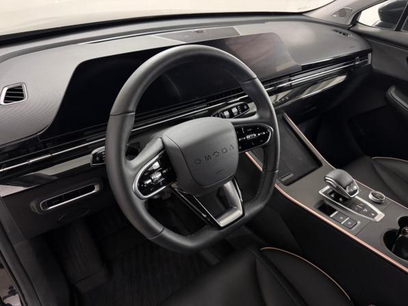 Omoda C5 I с пробегом 2024 года, цена 1 820 000 рублей, 12030 км, внедорожник, Автокод Объявления